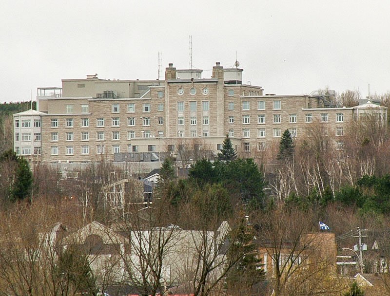 Compromis du CISSS pour la cafétéria de l’hôpital : « Le dossier est mal parti mais c’est une belle conclusion »
