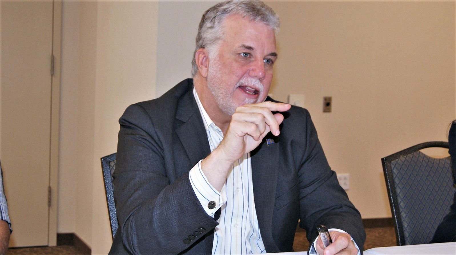 Le premier ministre Philippe Couillard sera de passage à St-Georges 