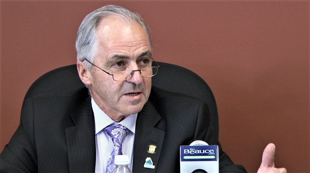 Le maire de Ste-Rose finaliste pour remporter le Prix Jean-Marie-Moreau